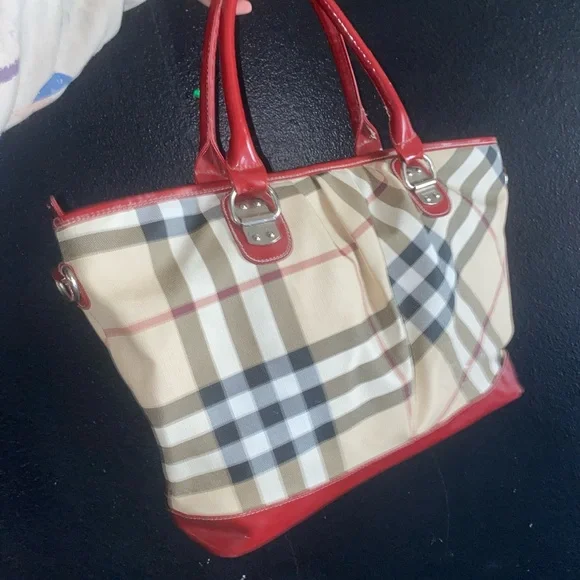 vintage Burberry Blue Label tote bag with red patent leather trim, - Picture 2 of 4